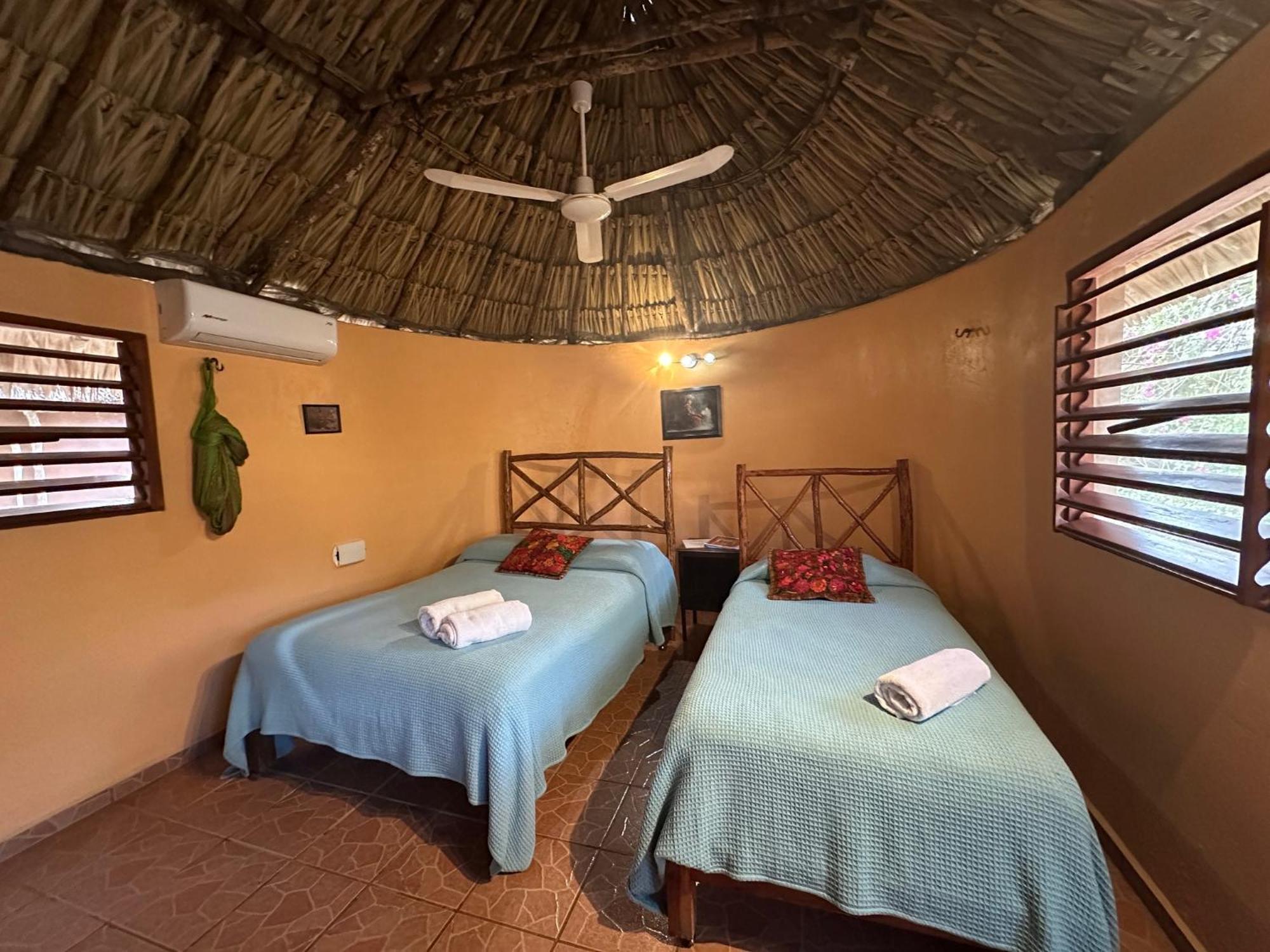 The Pickled Onion Eco-Boutique B&B Santa Elena Extérieur photo