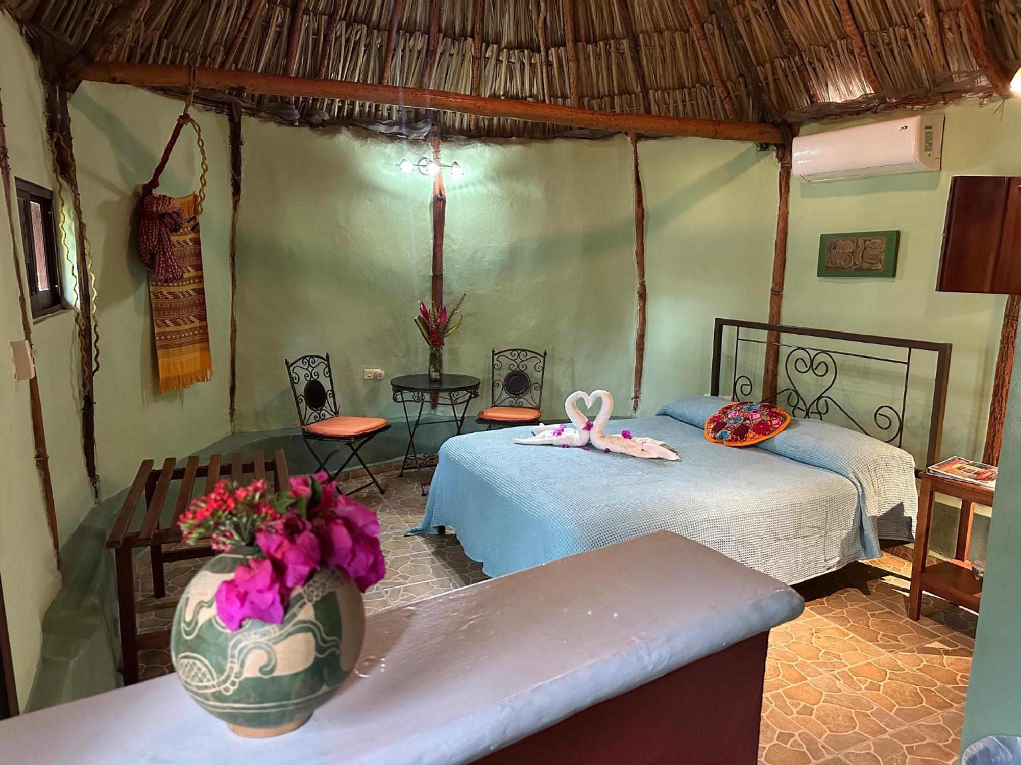 The Pickled Onion Eco-Boutique B&B Santa Elena Extérieur photo